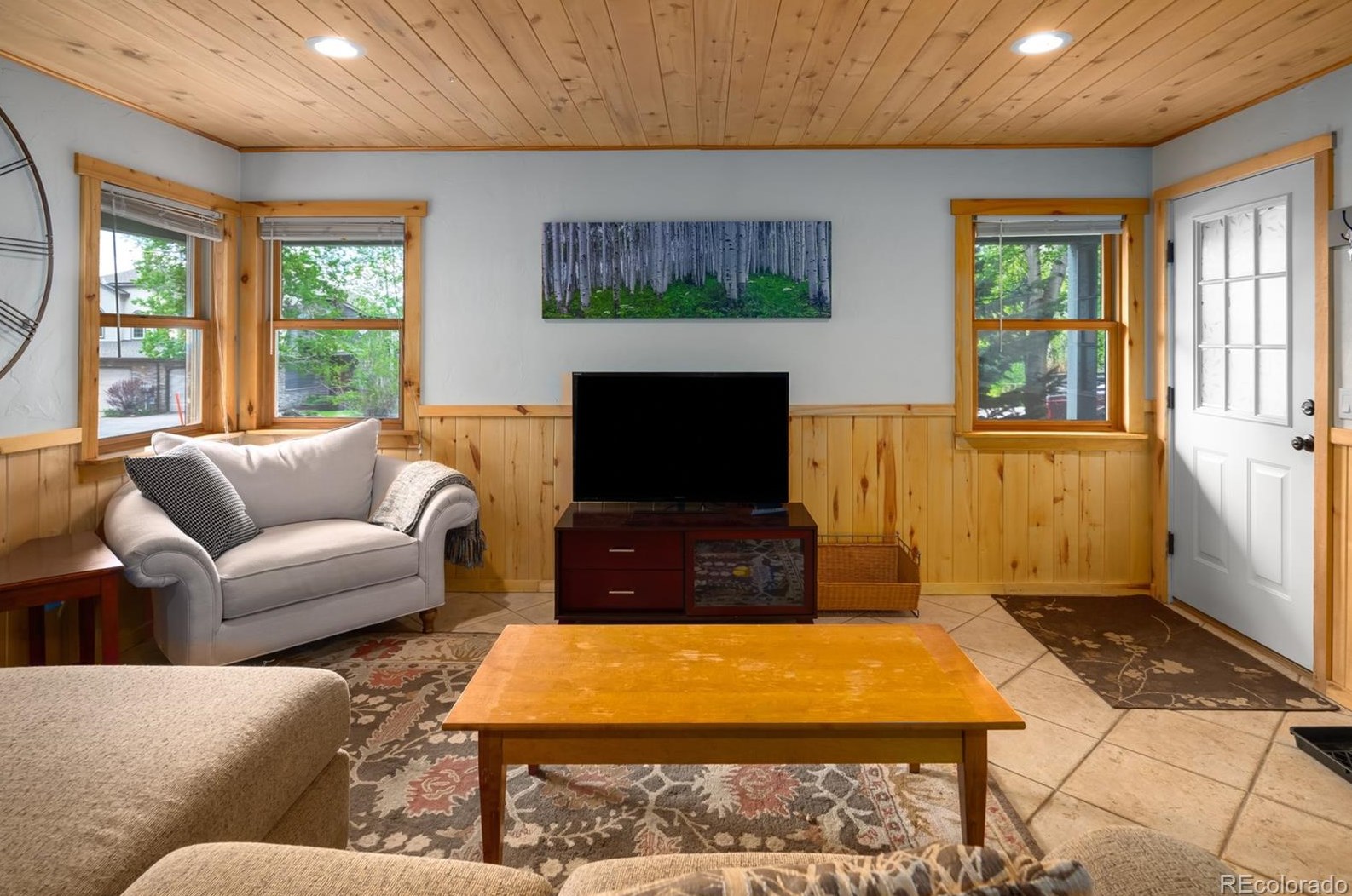 1885 Hunters Dr, Steamboat Springs CO 80487-2372 exterior