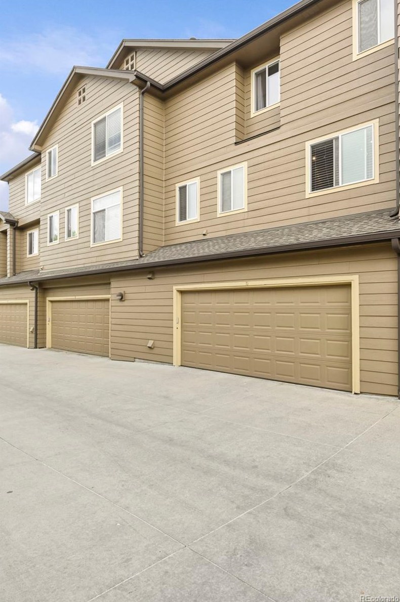 6436 Silver Mesa Dr, Littleton CO 80130-5891 exterior