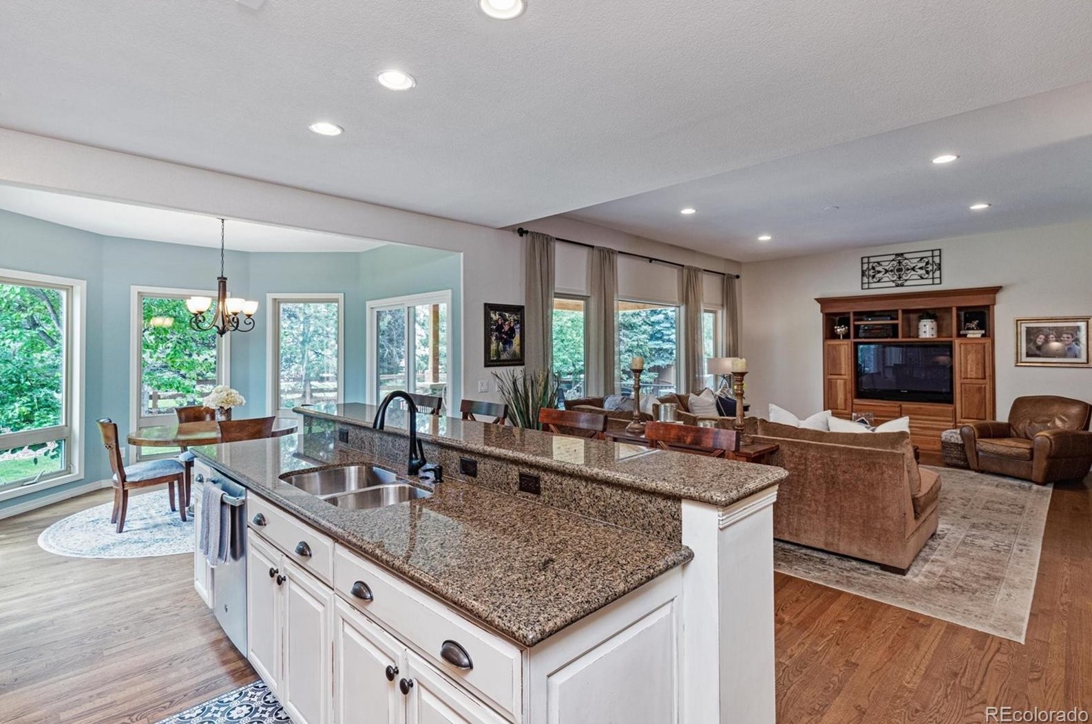 1485 Meyerwood Cir, Littleton CO 80129-1822 exterior