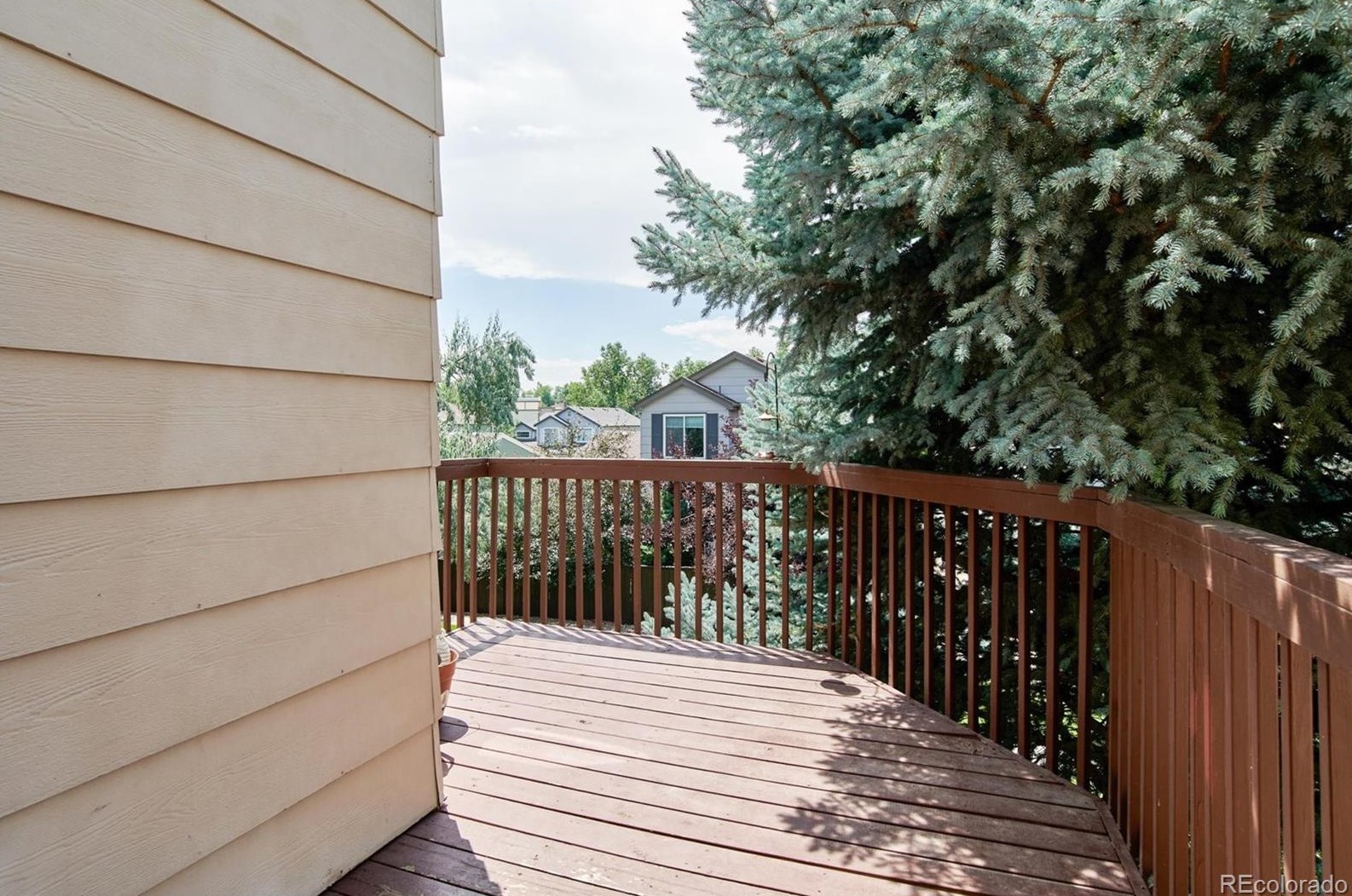 9384 Hinsdale Pl, Littleton CO  80128-4167 exterior