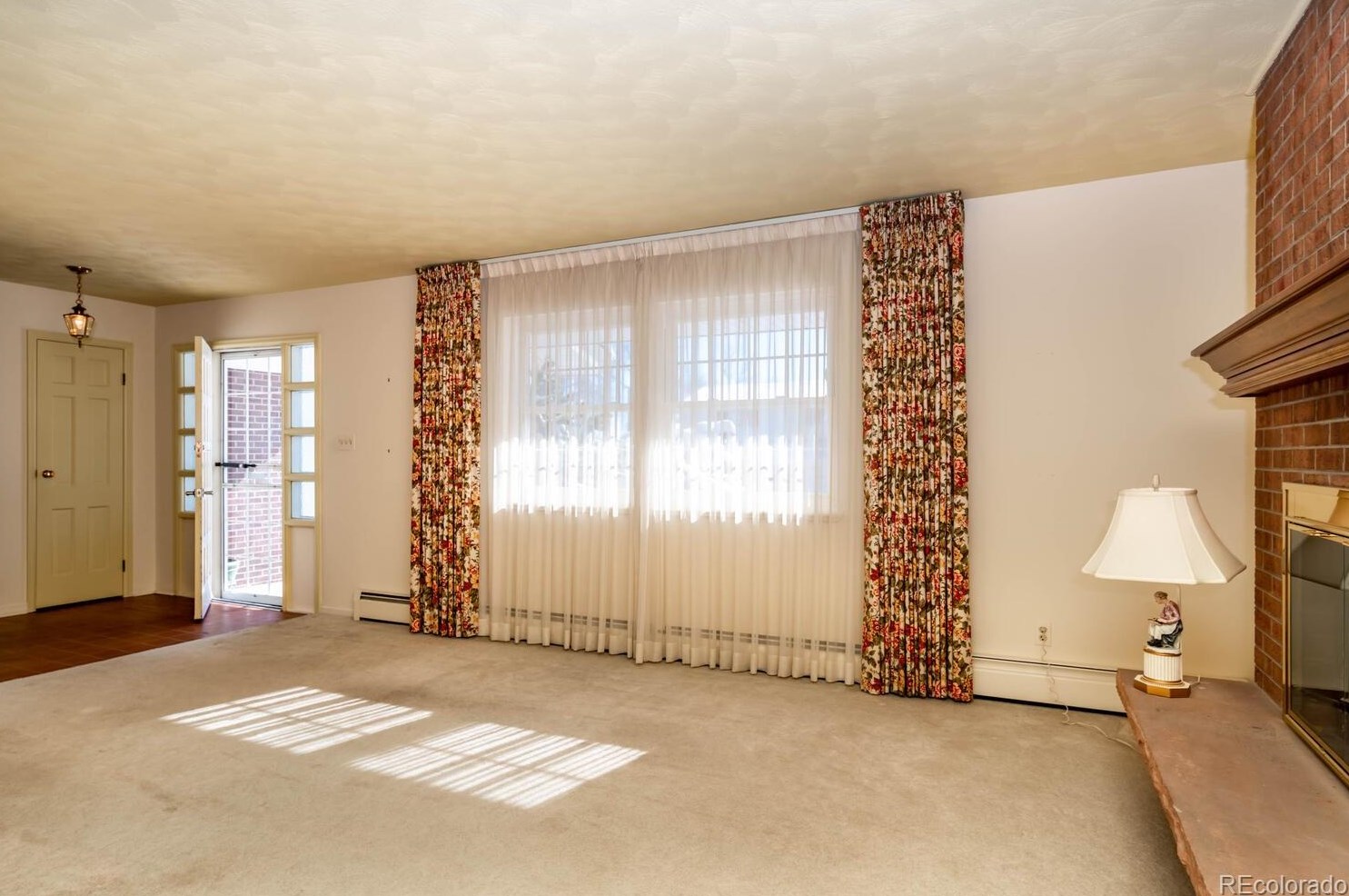6053 Youngfield St, Arvada CO  80004-3958 exterior