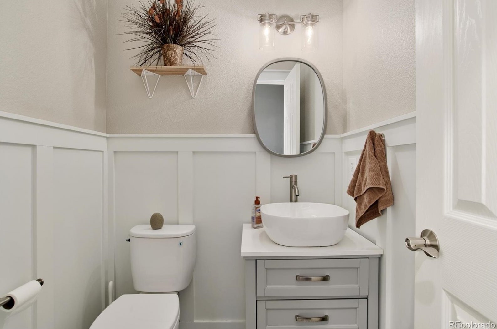 690 Briar Dale Dr, Castle Rock CO  80108-5504 exterior