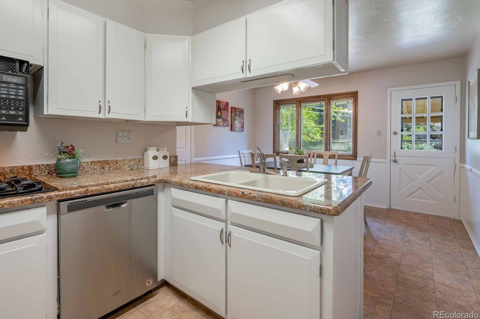 3498 Davies Ave, Littleton CO 80120-4288 exterior