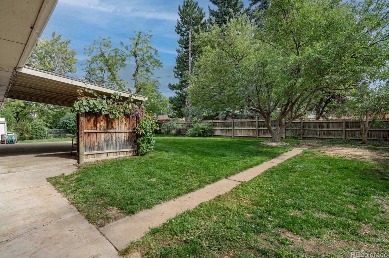 3498 Davies Ave, Littleton CO 80120-4288 exterior