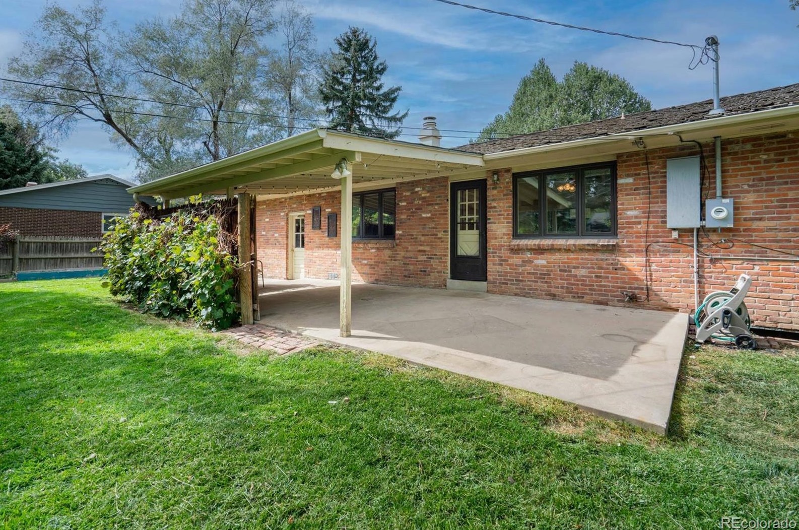 3498 Davies Ave, Littleton CO 80120-4288 exterior