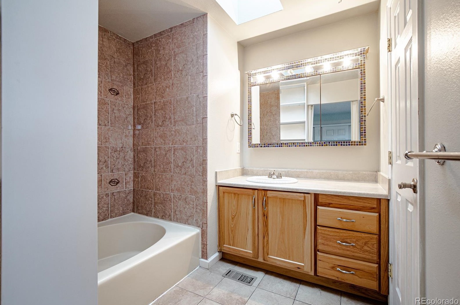 1758 Quintero Way, Aurora CO  80017-5241 exterior