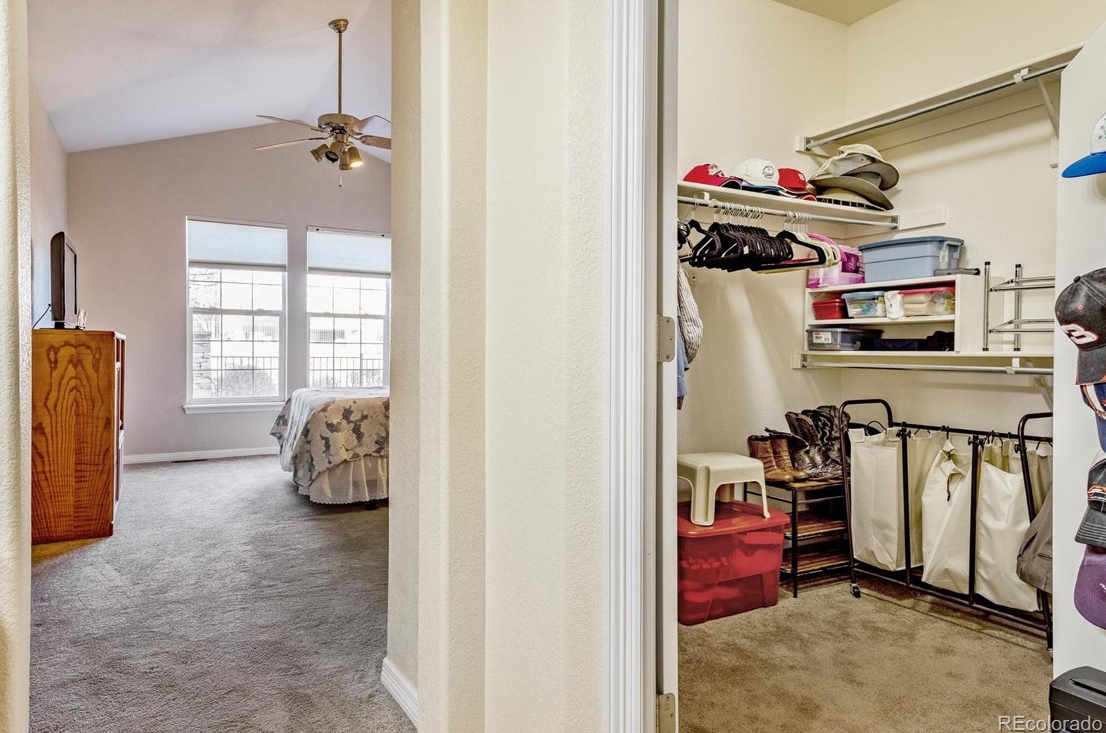 6654 Rome St, Aurora CO 80016-6023 exterior