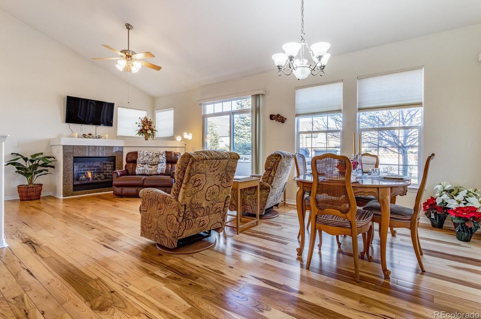 6654 Rome St, Aurora CO 80016-6023 exterior