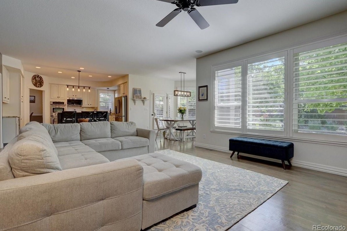 10392 Brookhollow Cir, Littleton CO  80129-1801 exterior