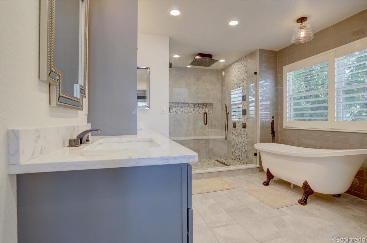 10392 Brookhollow Cir, Littleton CO  80129-1801 exterior