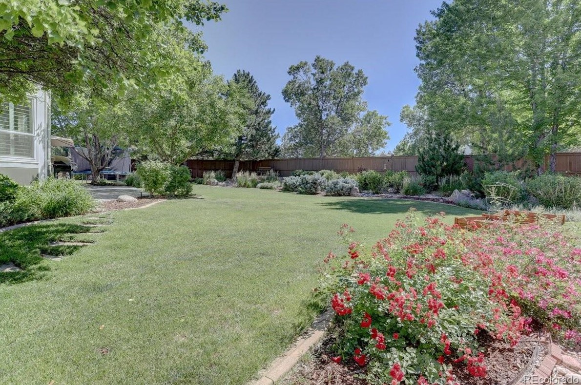 10392 Brookhollow Cir, Littleton CO  80129-1801 exterior