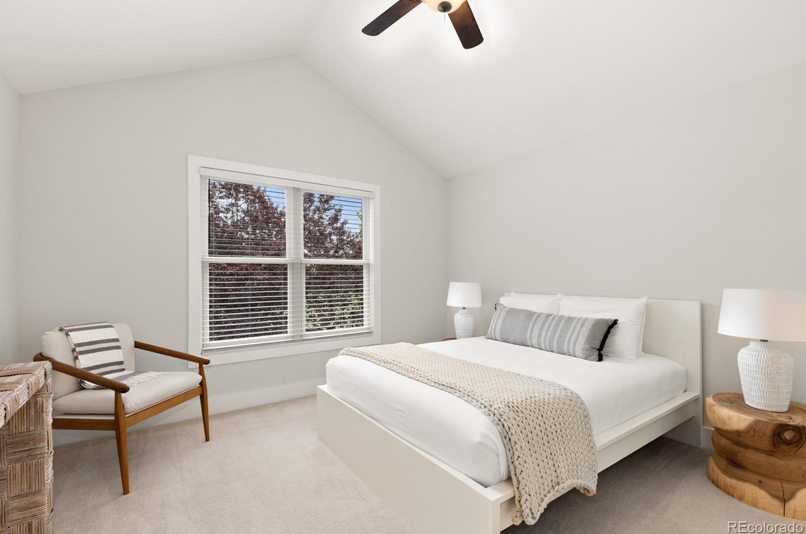 9997 Falcon Crk Dr, Littleton CO 80130-3802 exterior