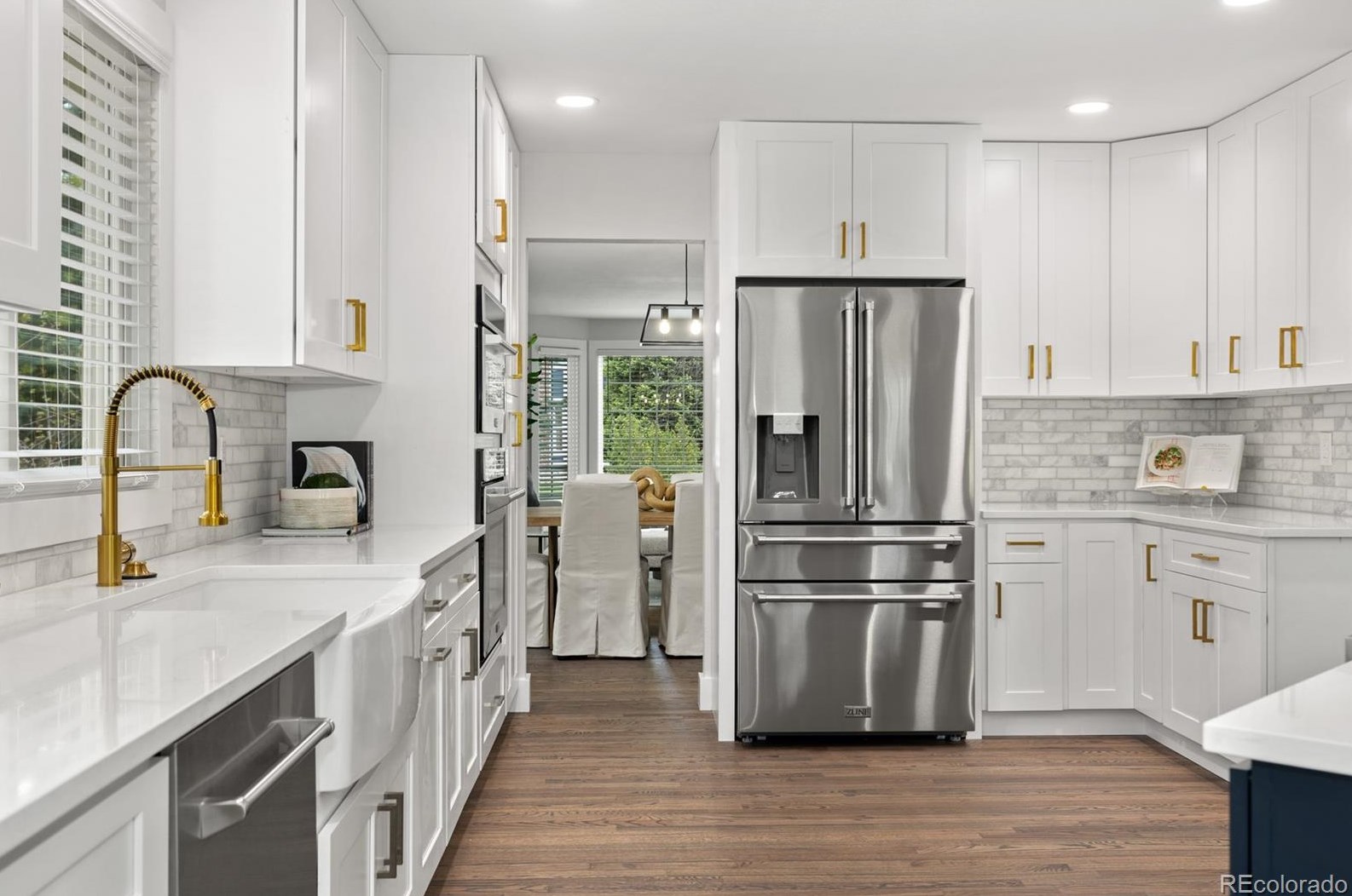 9997 Falcon Crk Dr, Littleton CO 80130-3802 exterior