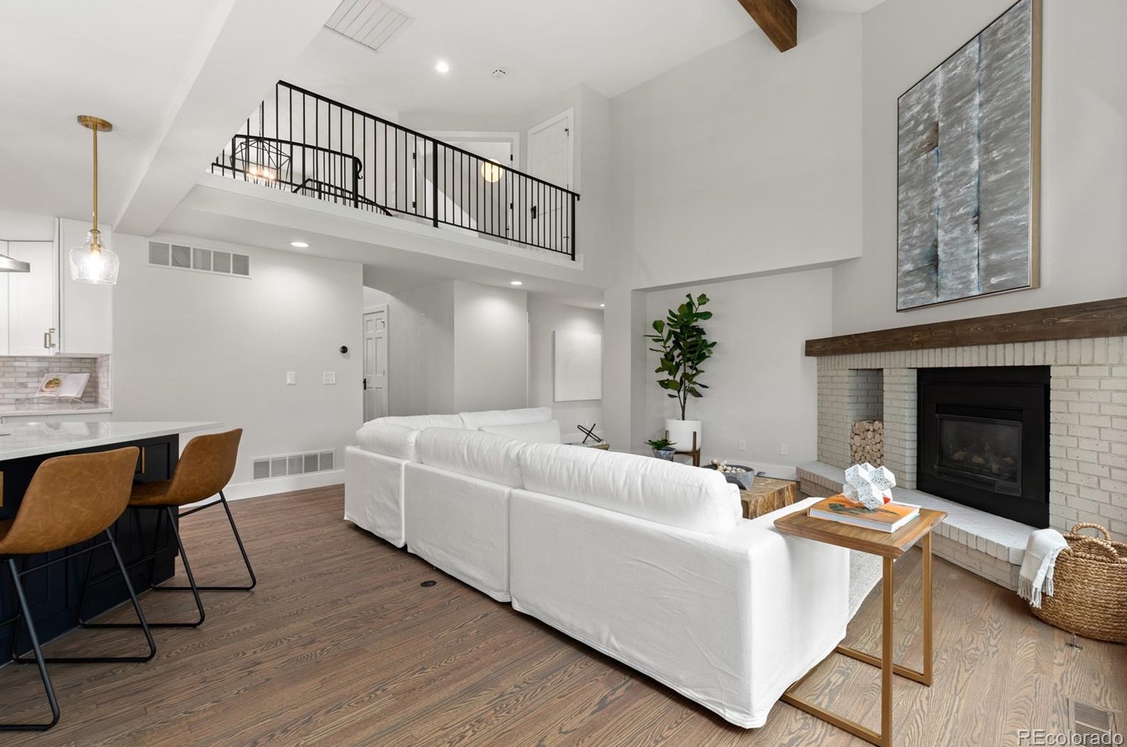 9997 Falcon Crk Dr, Littleton CO 80130-3802 exterior