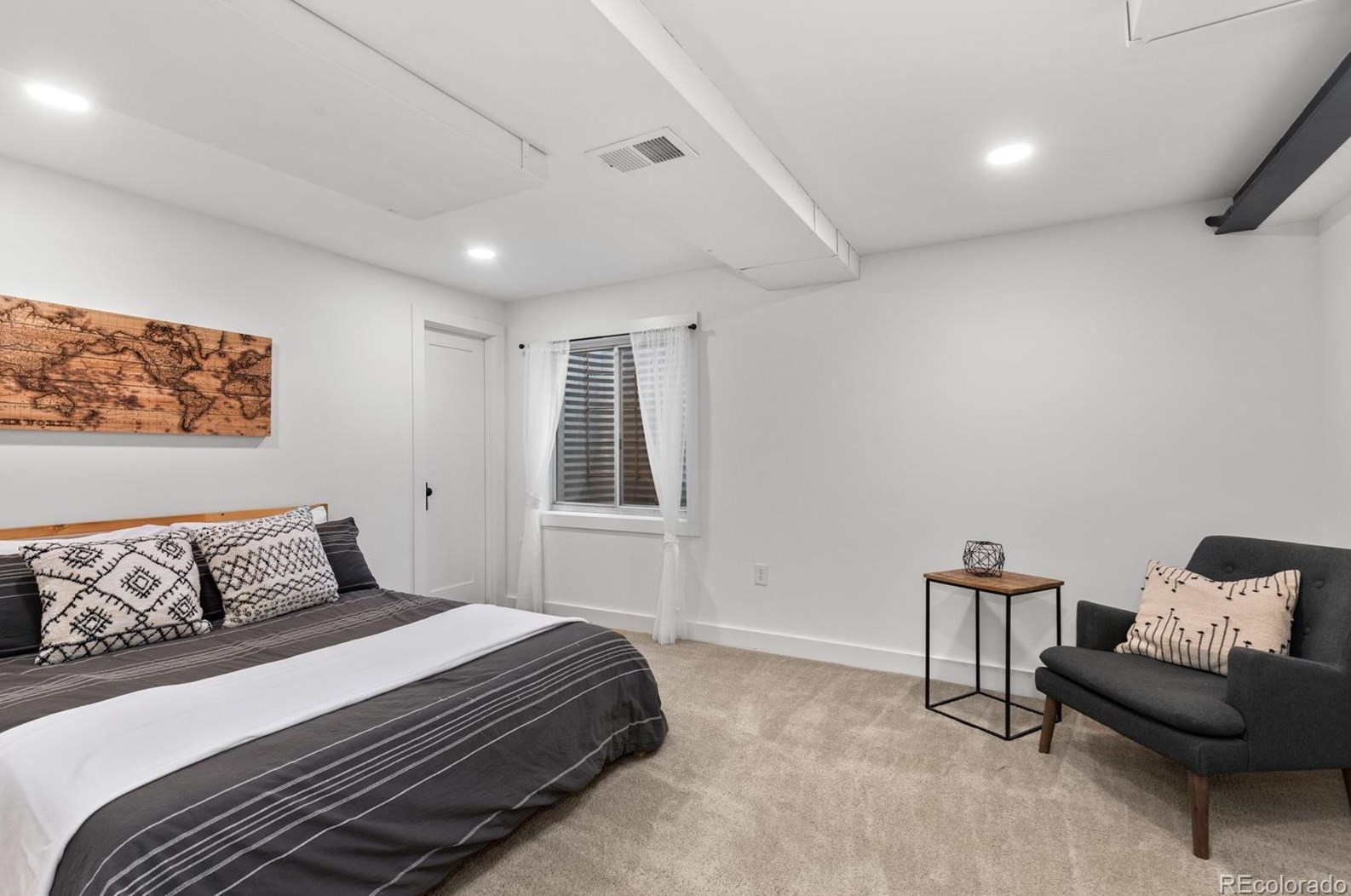 9997 Falcon Crk Dr, Littleton CO 80130-3802 exterior