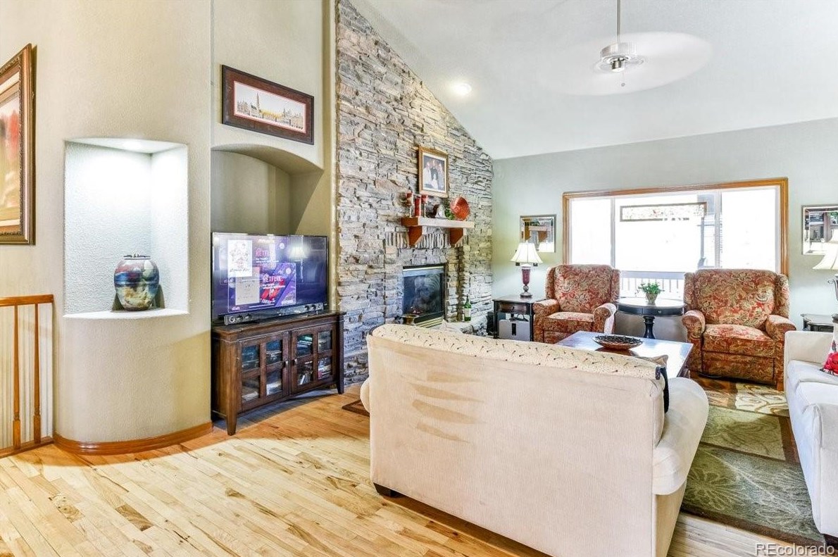 7898 Cheyenne Pl, Palmer Lake CO exterior