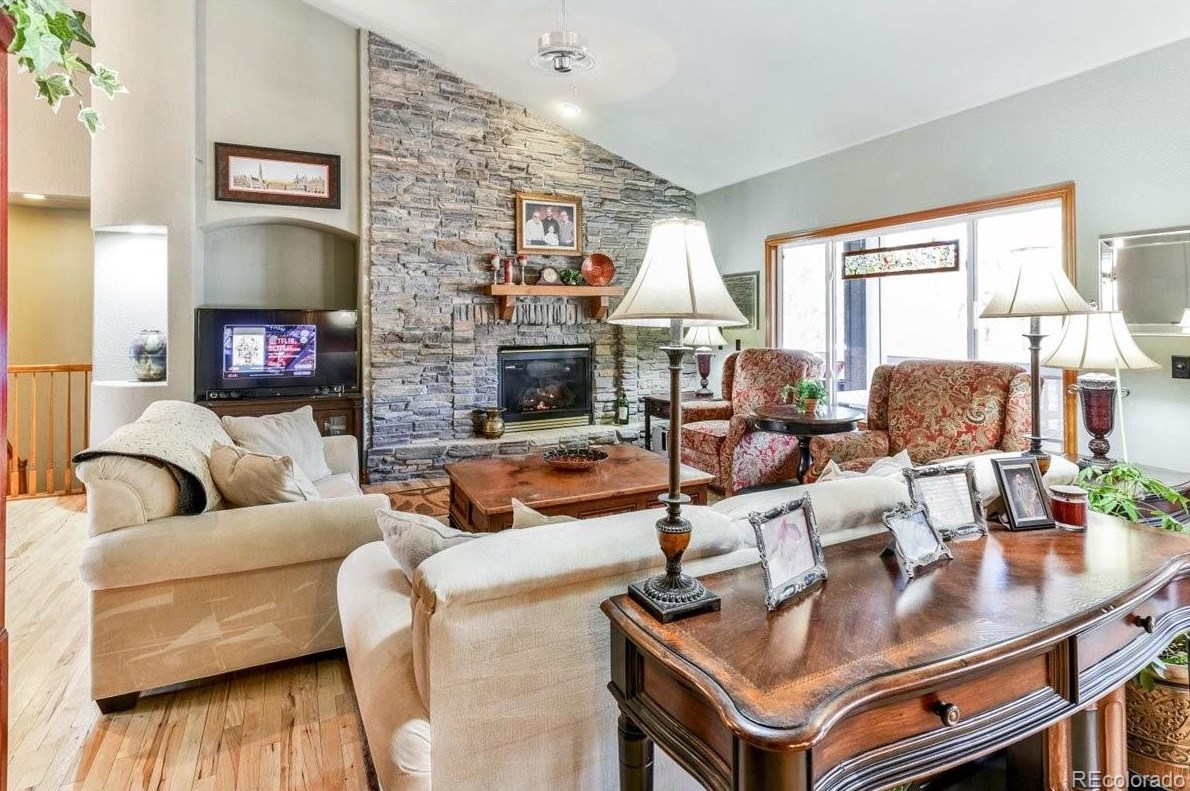 7898 Cheyenne Pl, Palmer Lake CO exterior