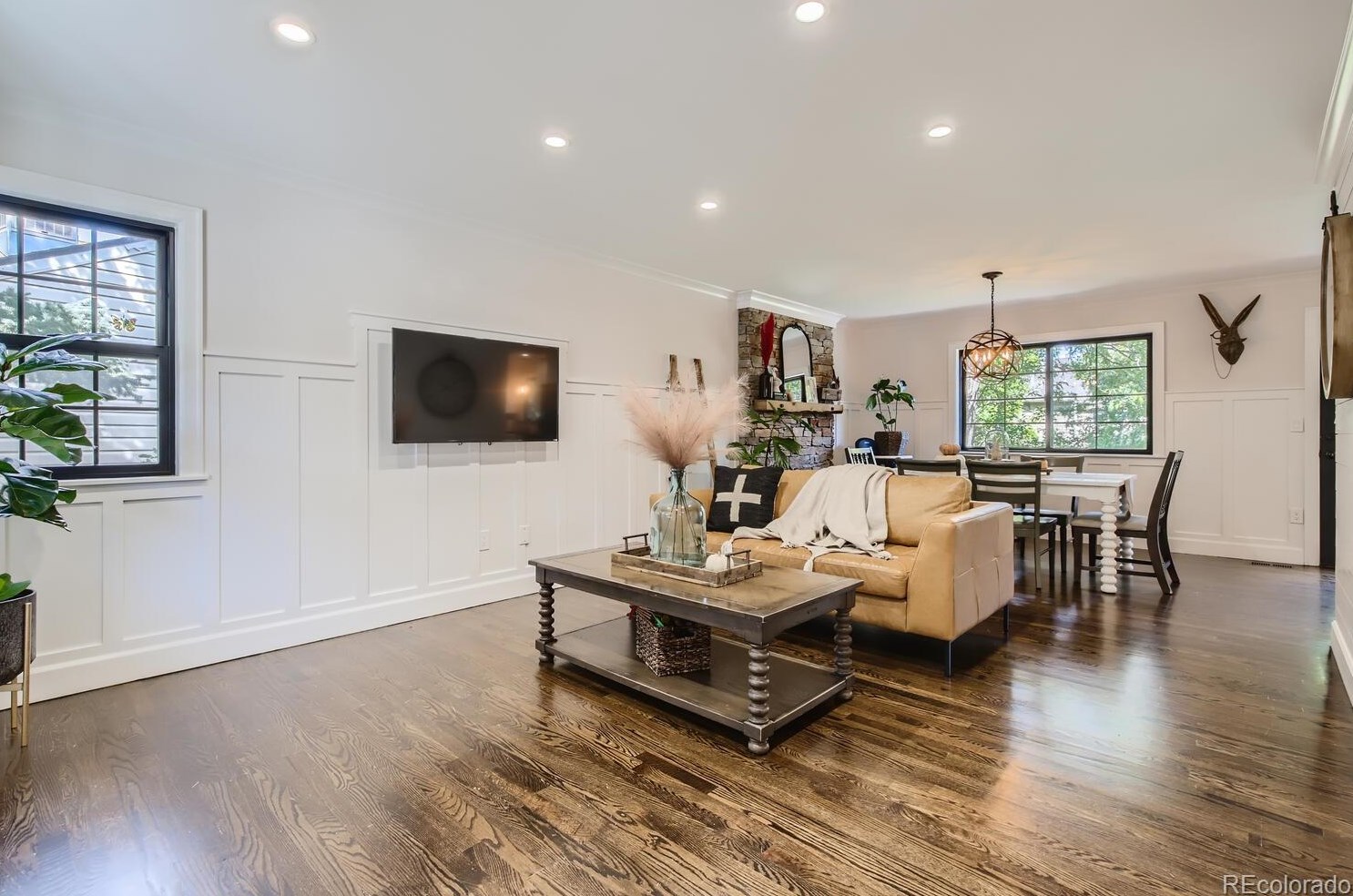 7056 Elm Ct, Littleton CO 80122-3828 exterior