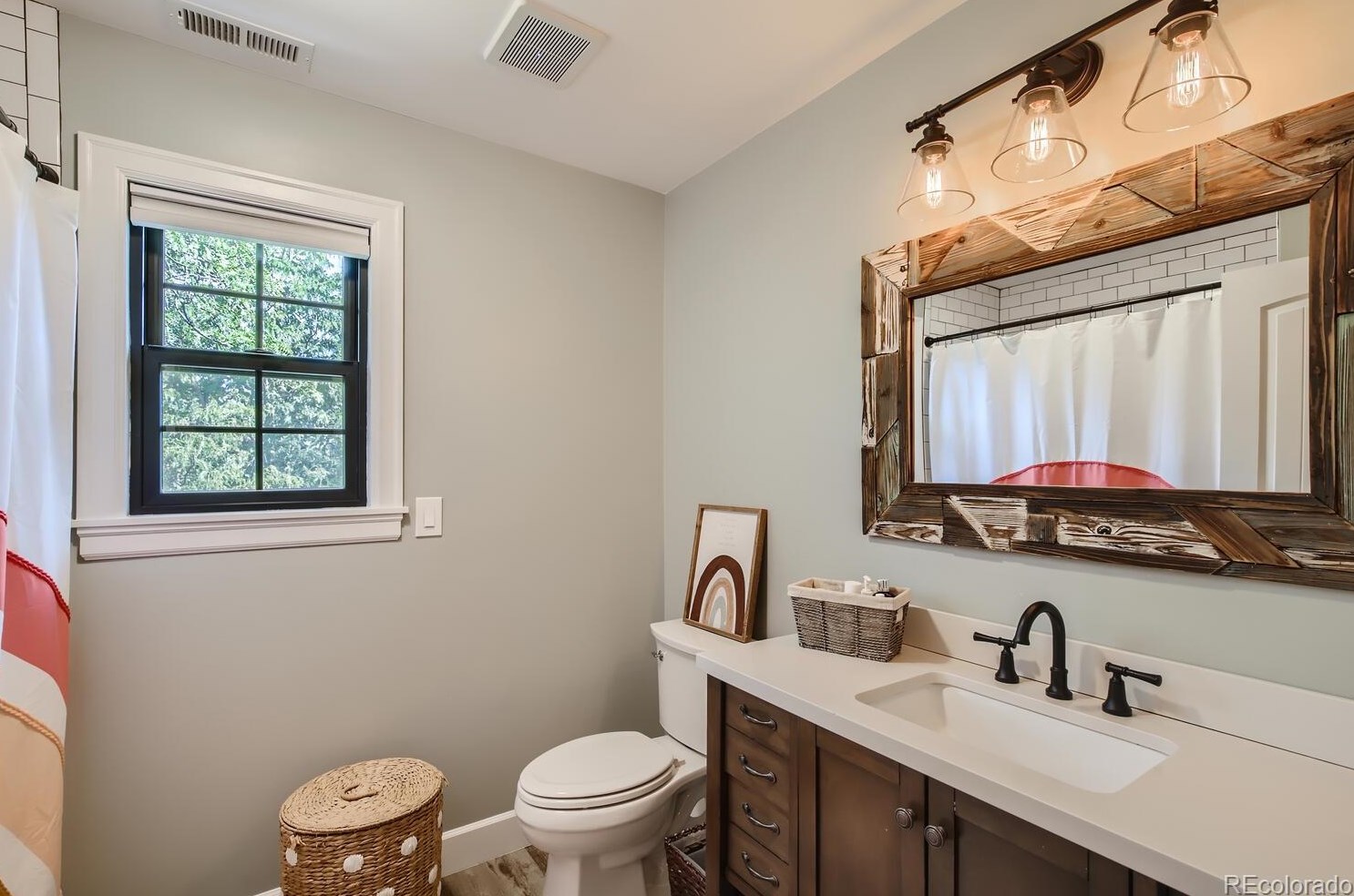 7056 Elm Ct, Littleton CO 80122-3828 exterior