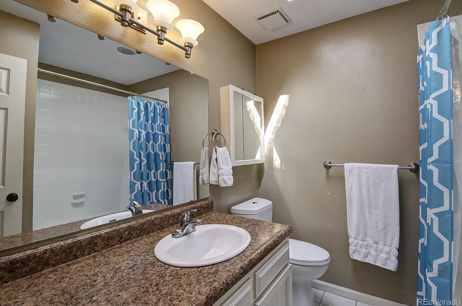 7356 Clifton Ave, Littleton CO 80128-5310 exterior