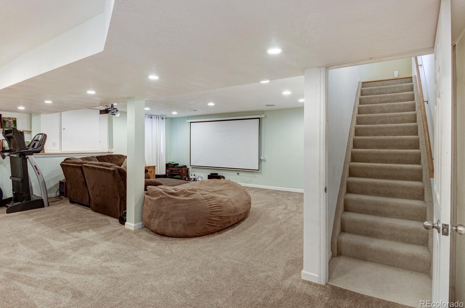 3460 Vanderhoof St, Bennett CO 80102-8933 exterior