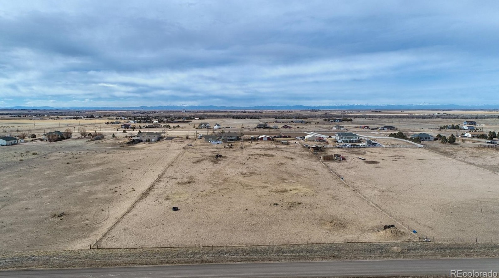 3460 Vanderhoof St, Bennett CO 80102-8933 exterior