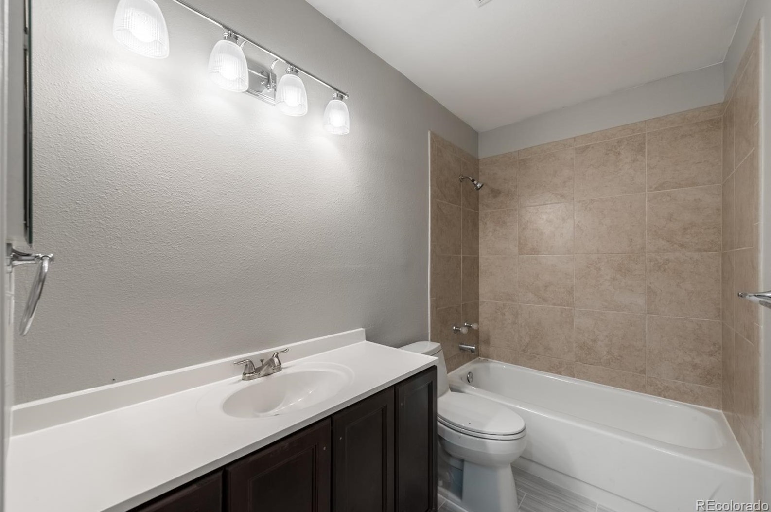 9364 Cattail Ct, Littleton CO 80126-2738 exterior