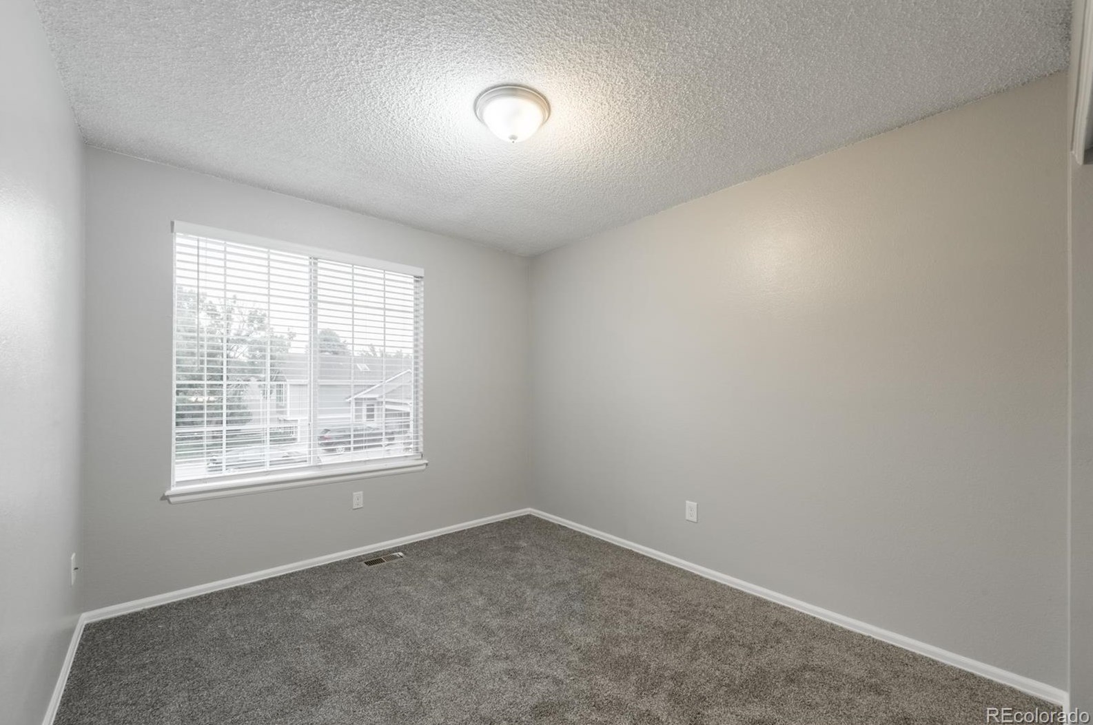 9364 Cattail Ct, Littleton CO 80126-2738 exterior