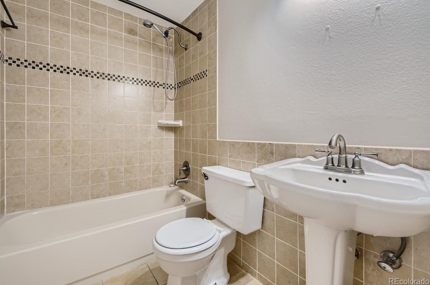 733 Centennial Way, Bennett CO 80102-7881 exterior