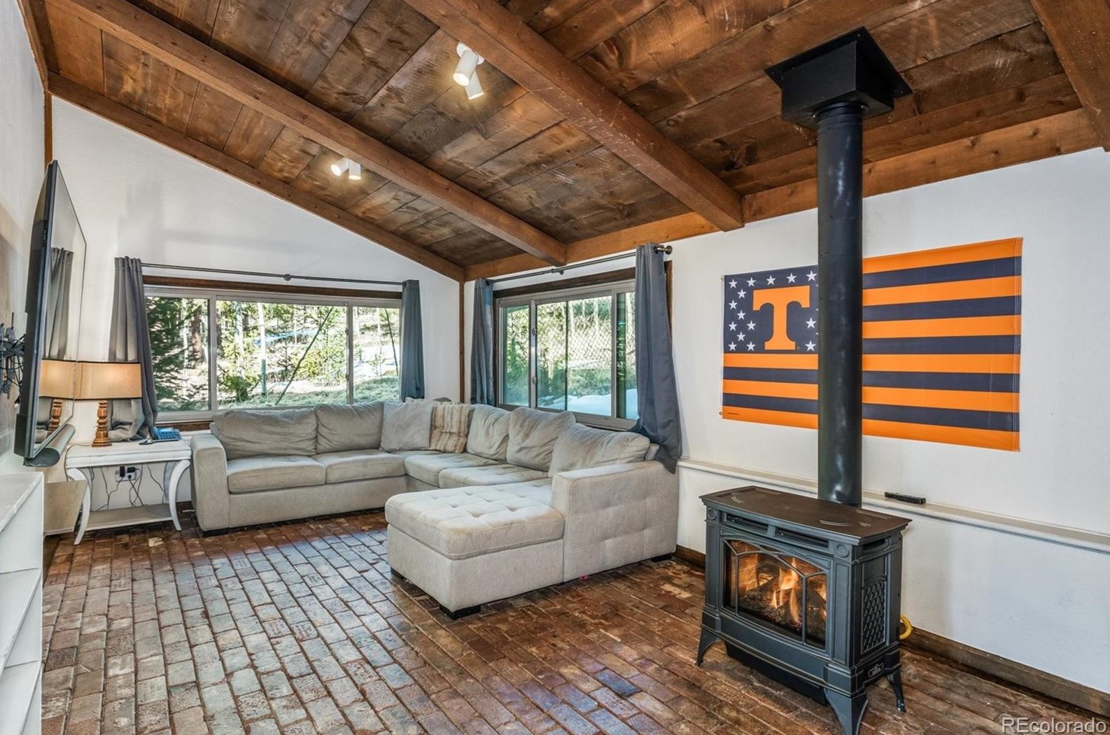 2097 Vigilante Ave, Bailey CO  80421-1053 exterior