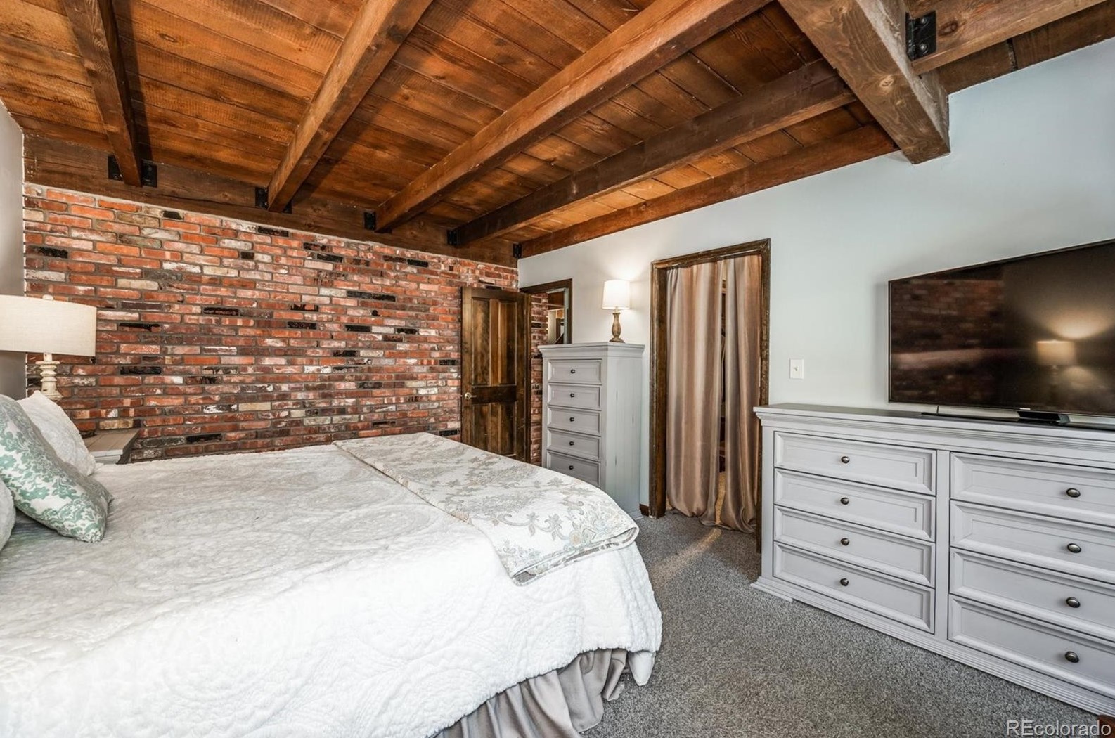 2097 Vigilante Ave, Bailey CO  80421-1053 exterior