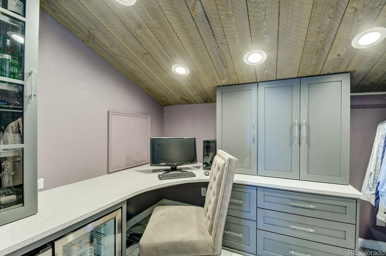 9944 Gwendelyn Pl, Littleton CO 80129-6219 exterior