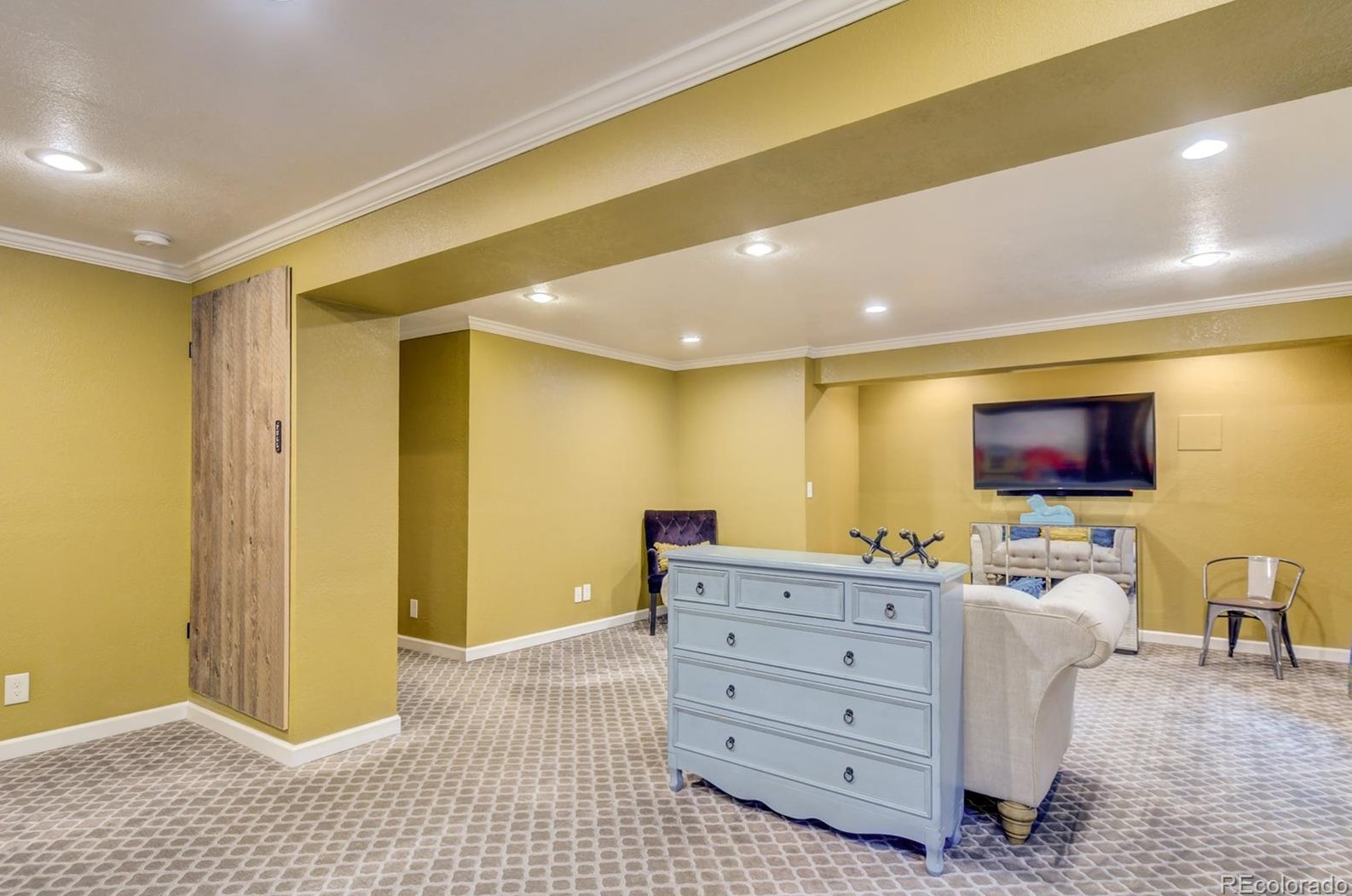 9944 Gwendelyn Pl, Littleton CO 80129-6219 exterior