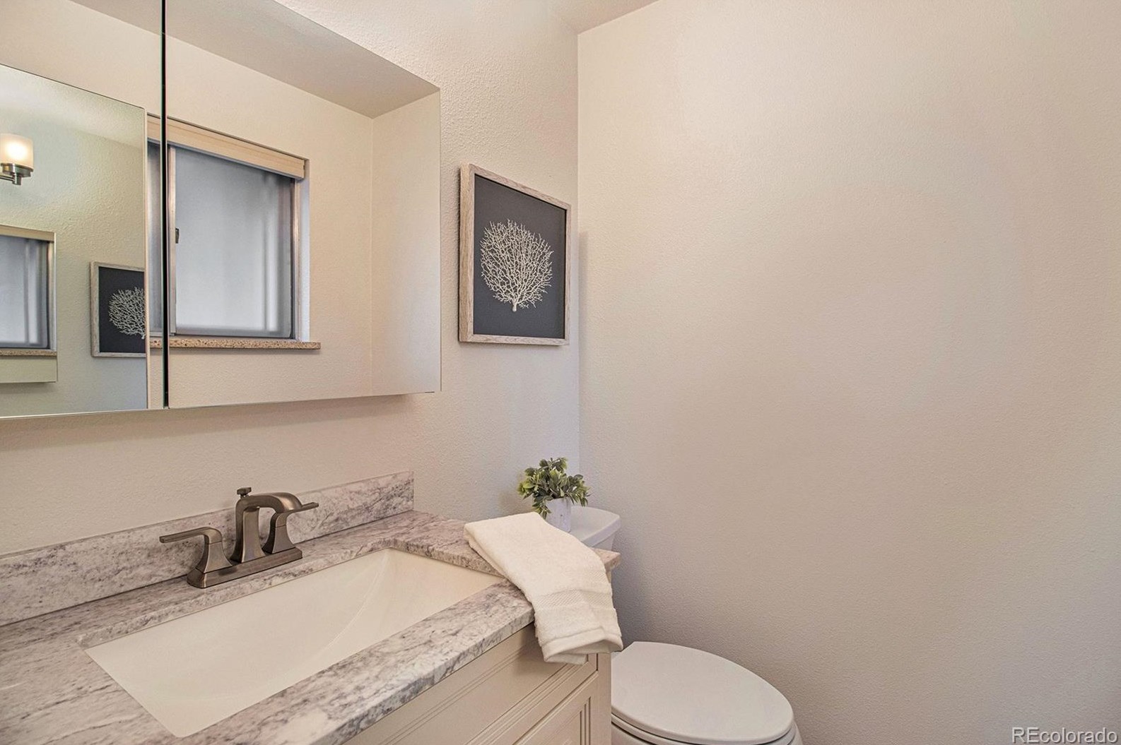 6703 Gray Ct, Arvada CO  80003-4347 exterior