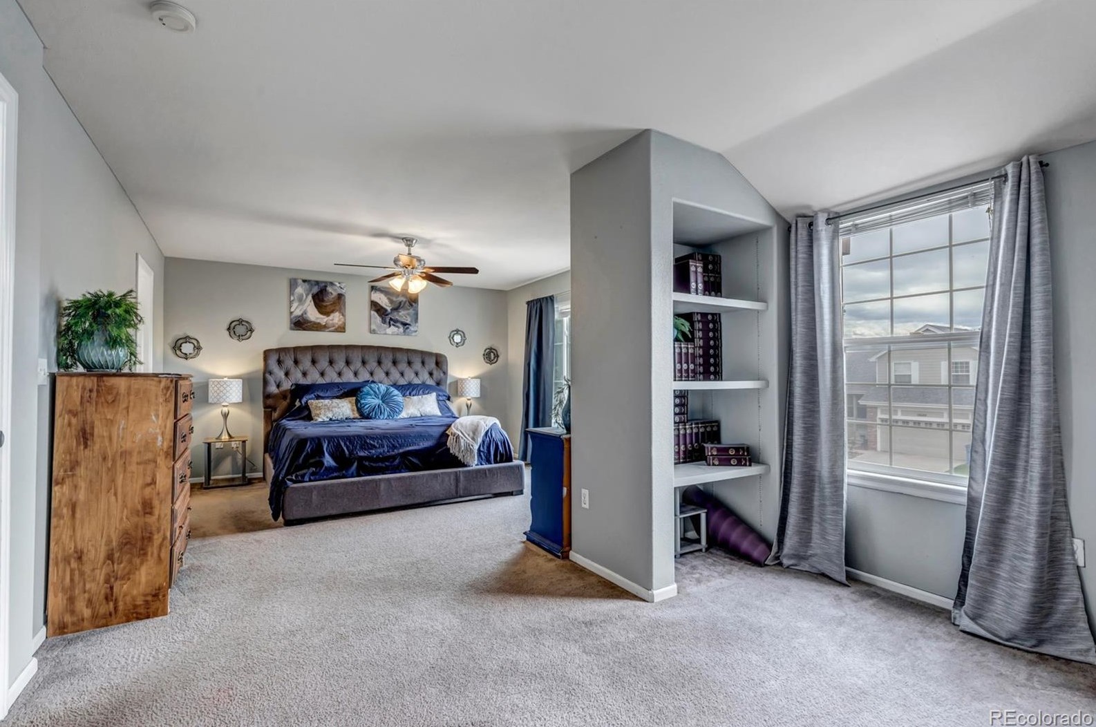 18683 Crestridge Dr, Aurora CO 80015-5128 exterior