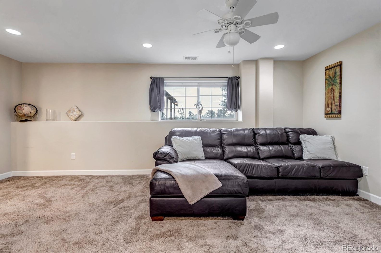 18683 Crestridge Dr, Aurora CO 80015-5128 exterior