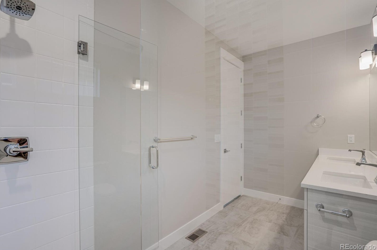 6040 Benton St, Arvada CO  80003-5219 exterior