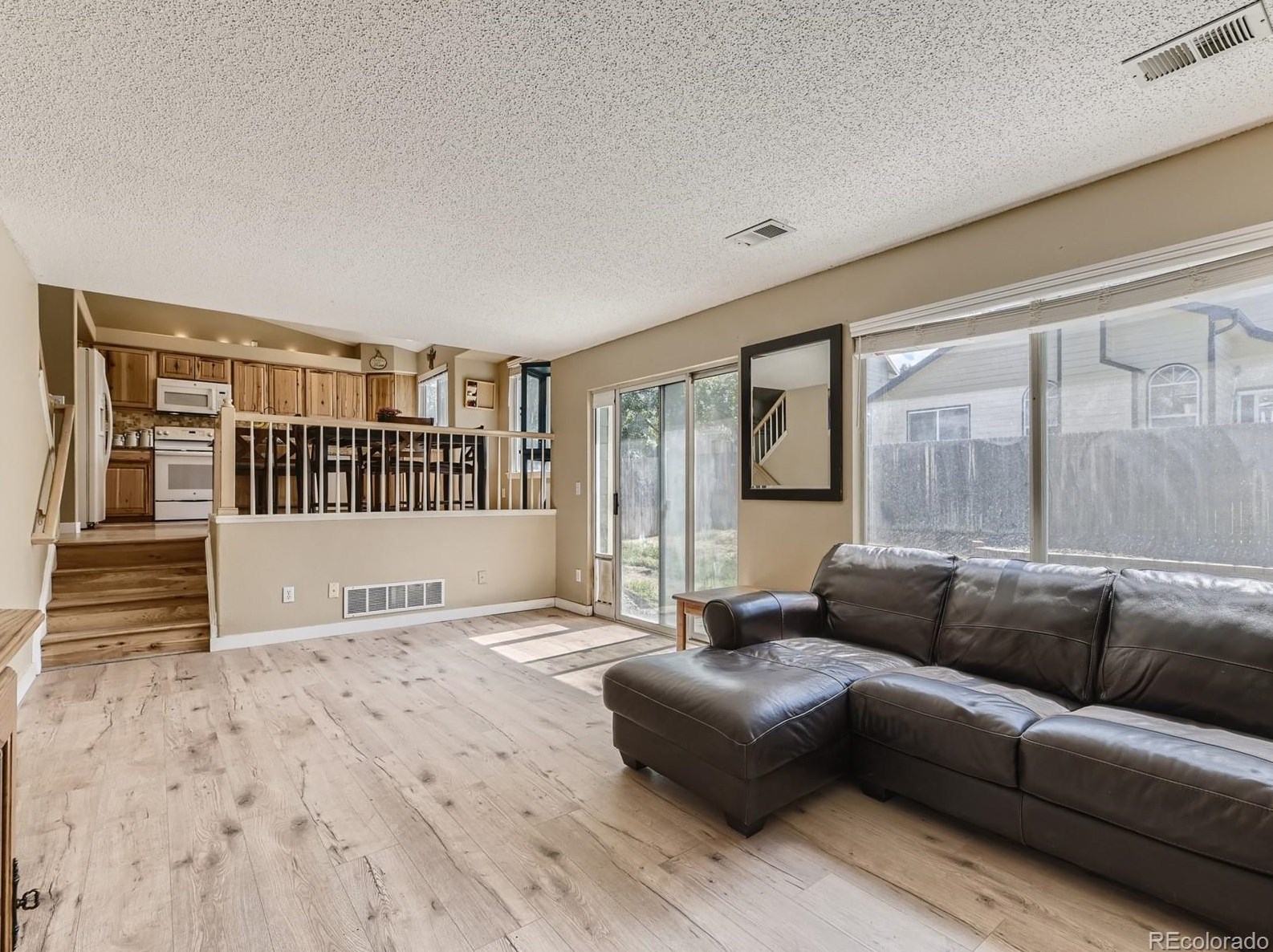 151 Carlton St, Castle Rock CO 80104-8949 exterior