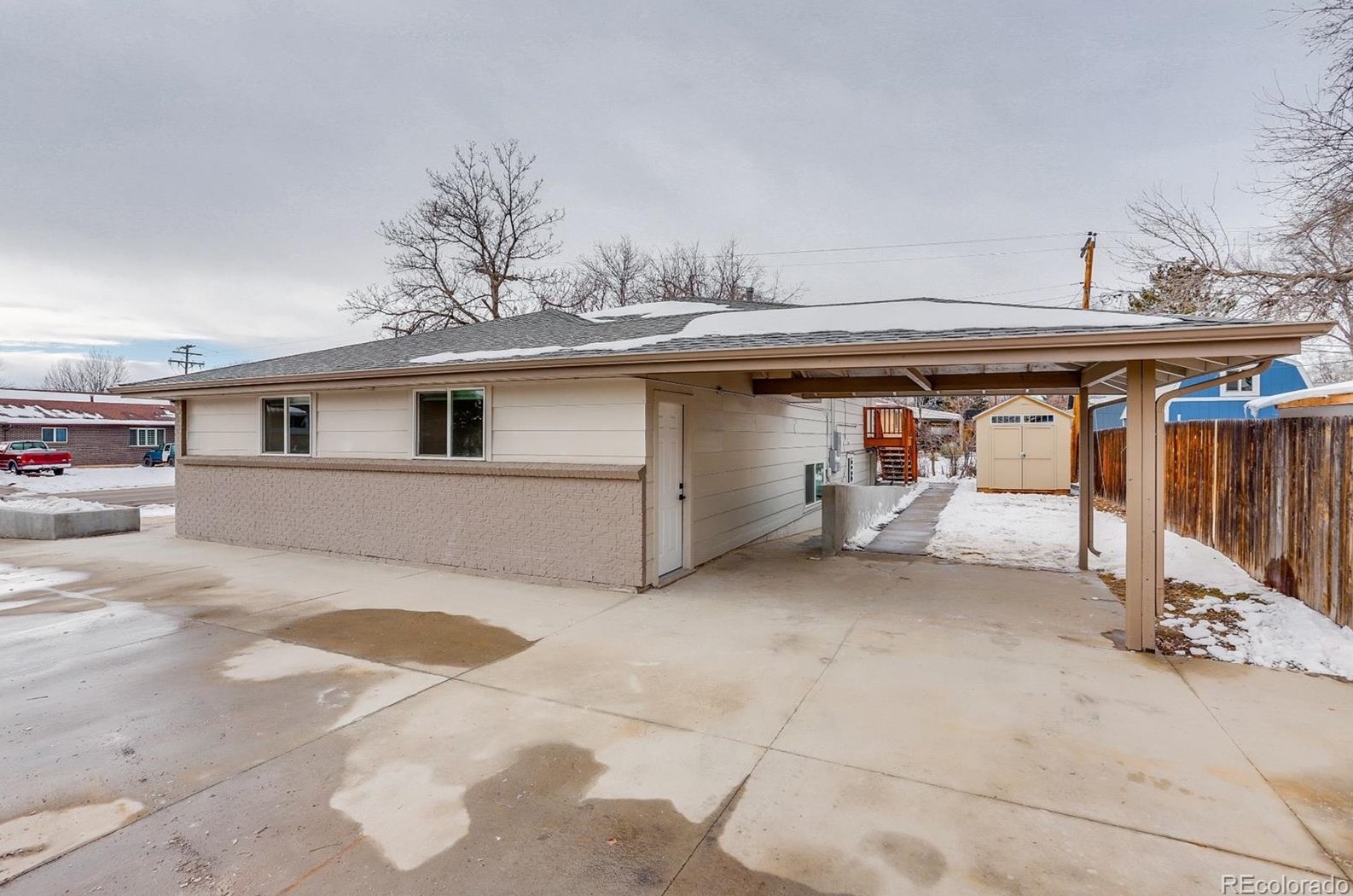 8104 Chase Dr, Arvada CO  80003-1808 exterior