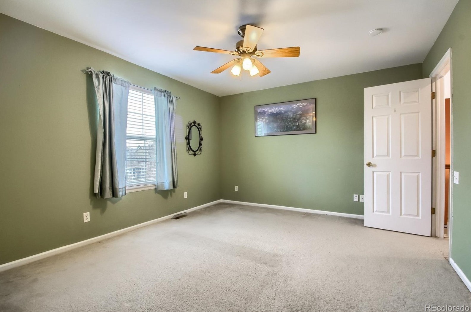 8592 Mallard Pl, Littleton CO 80126-2963 exterior