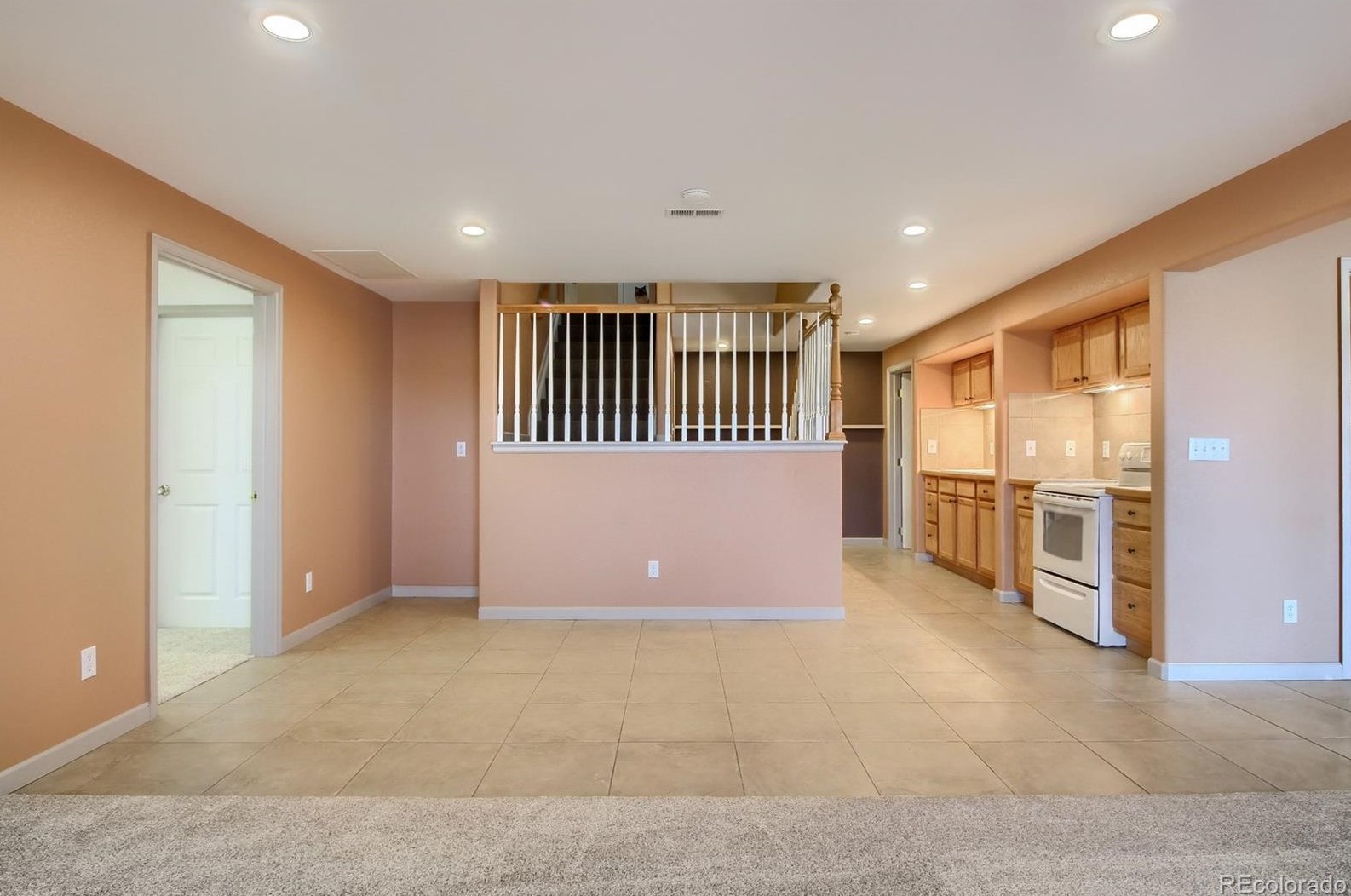 8592 Mallard Pl, Littleton CO 80126-2963 exterior