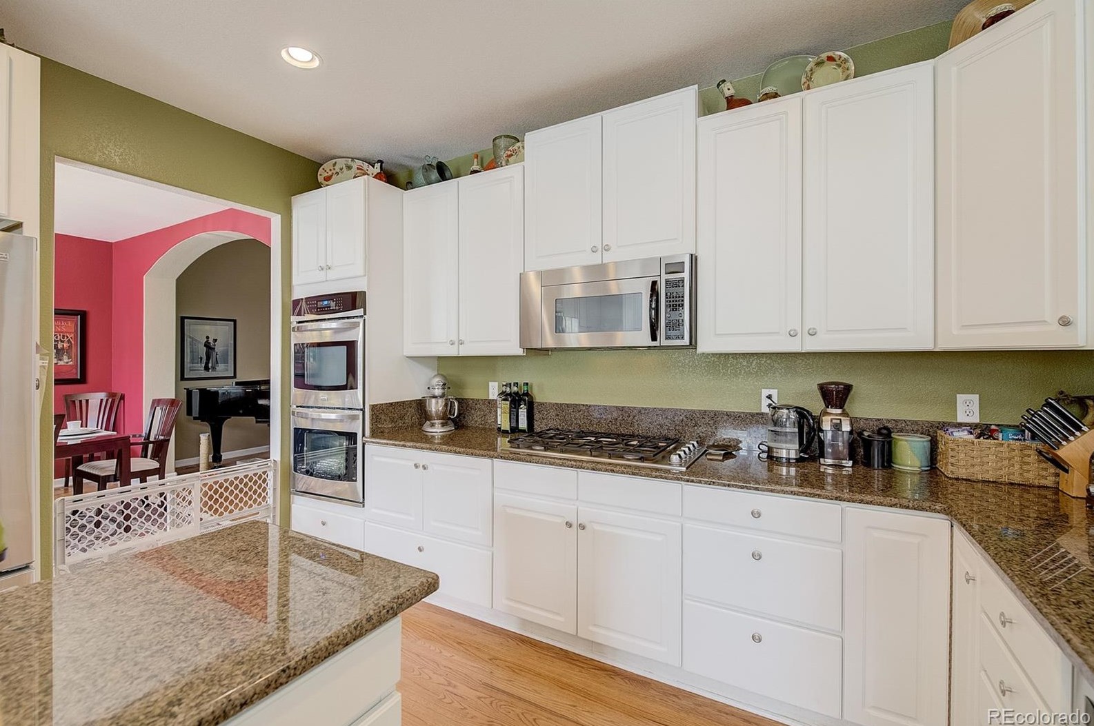 10085 Glenstone Cir, Littleton CO 80130-8019 exterior