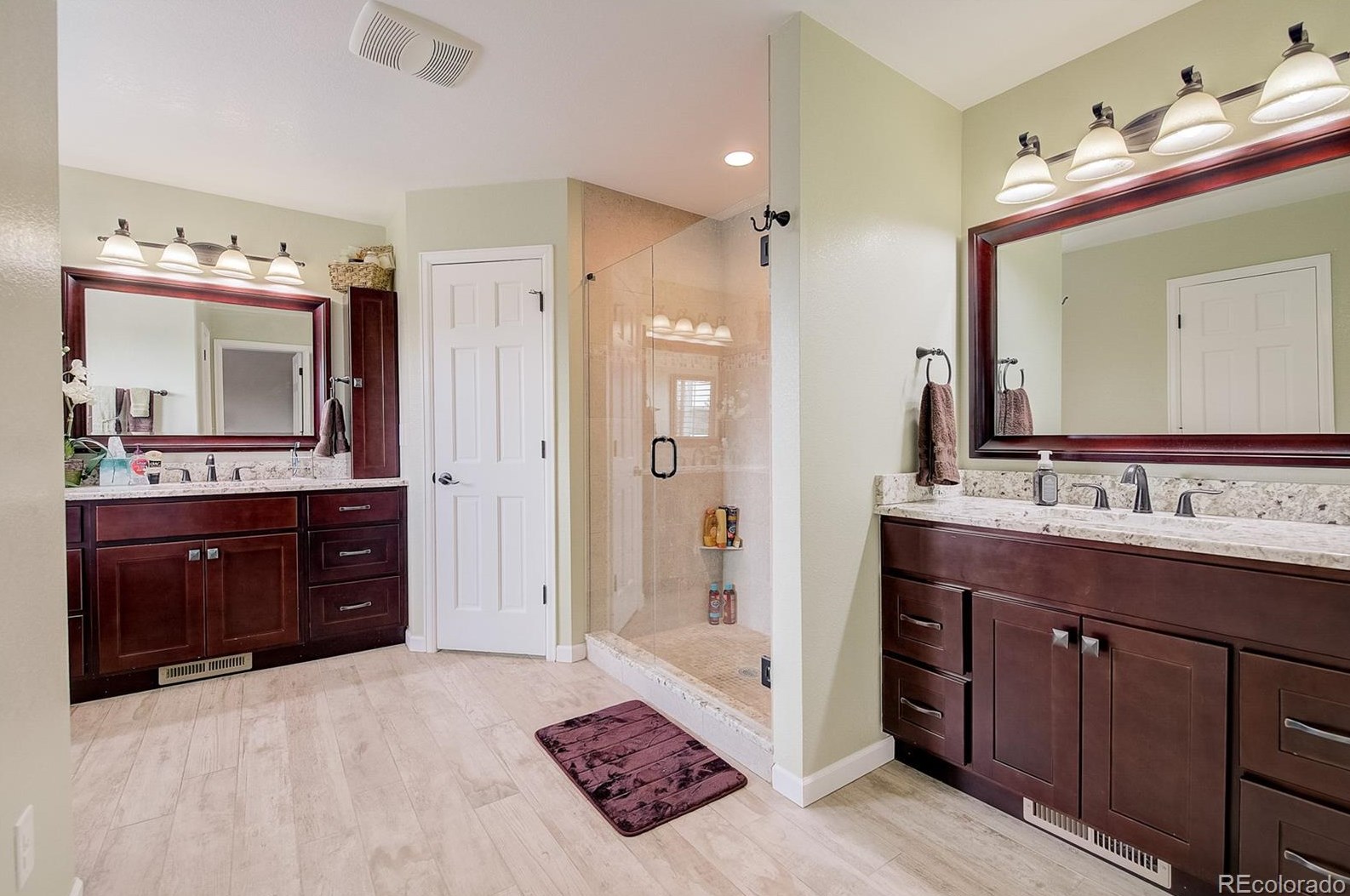 10085 Glenstone Cir, Littleton CO 80130-8019 exterior