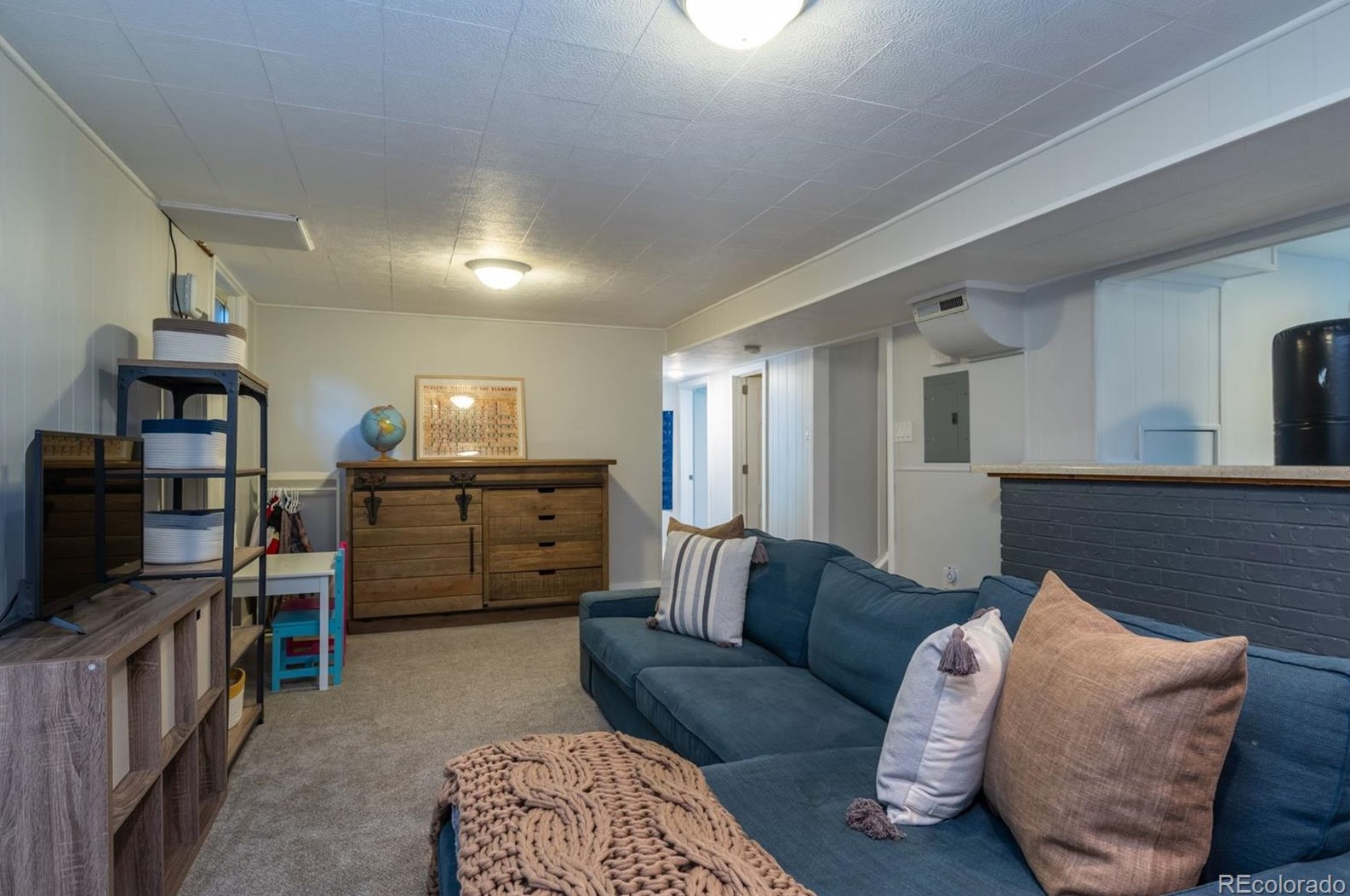 30 James Cir, Longmont CO  80501-6805 exterior