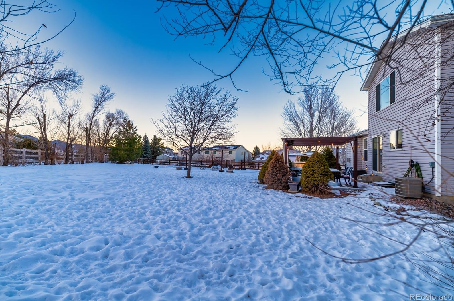 9625 Mallard Pond Way, Littleton CO  80125-8872 exterior