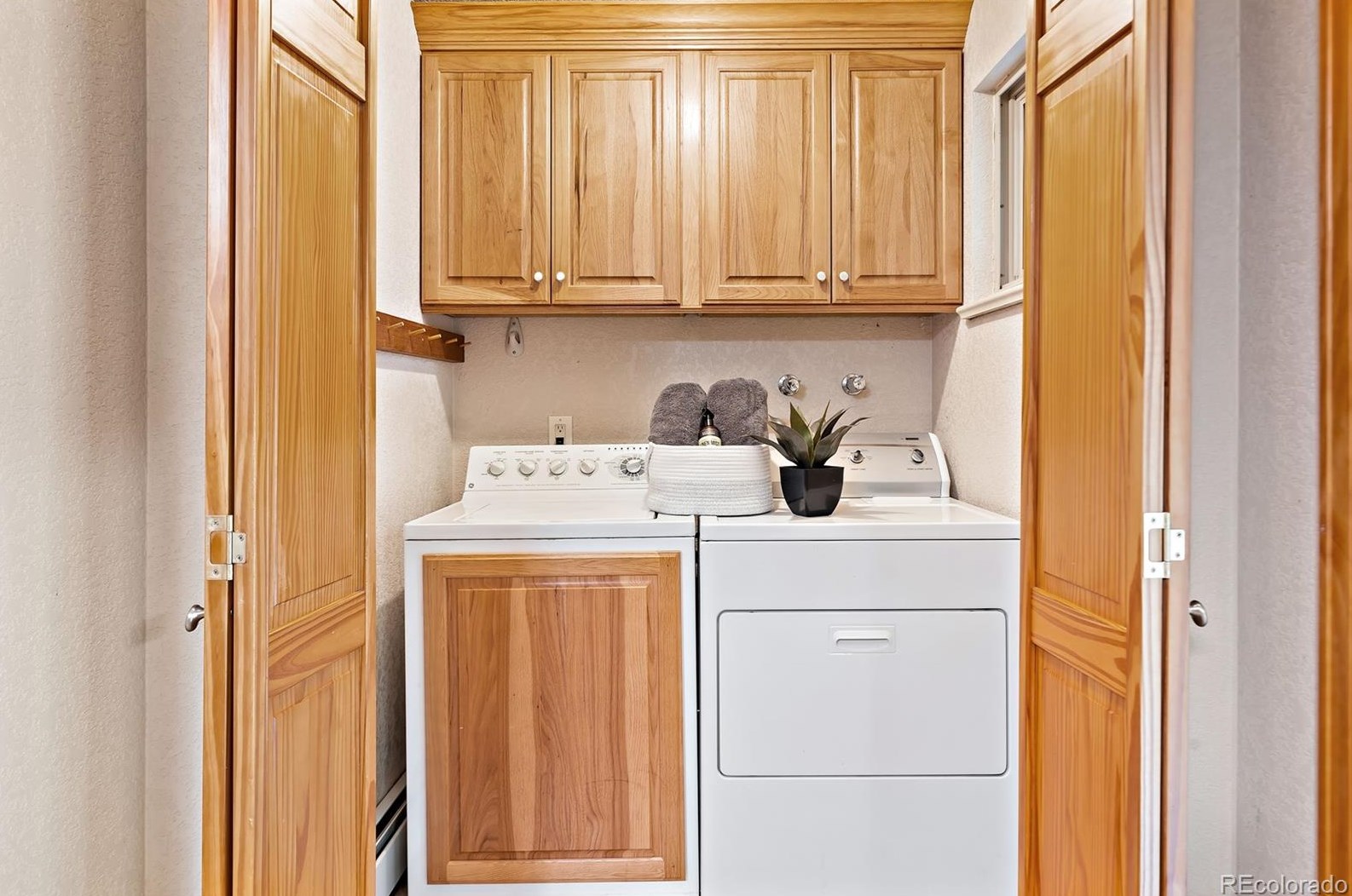 6216 Roxbury Pl, Littleton CO 80128-4634 exterior