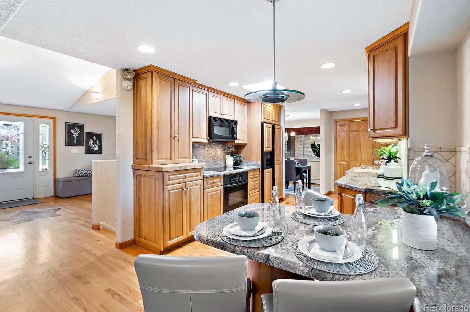 6216 Roxbury Pl, Littleton CO 80128-4634 exterior