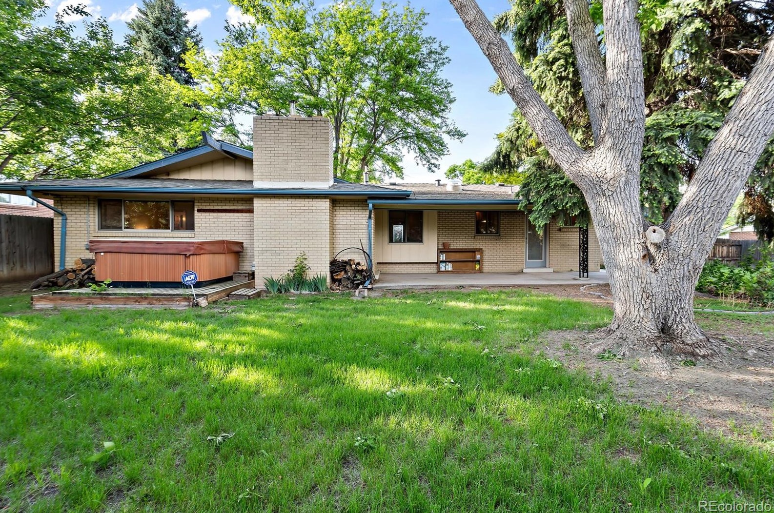 6216 Roxbury Pl, Littleton CO 80128-4634 exterior