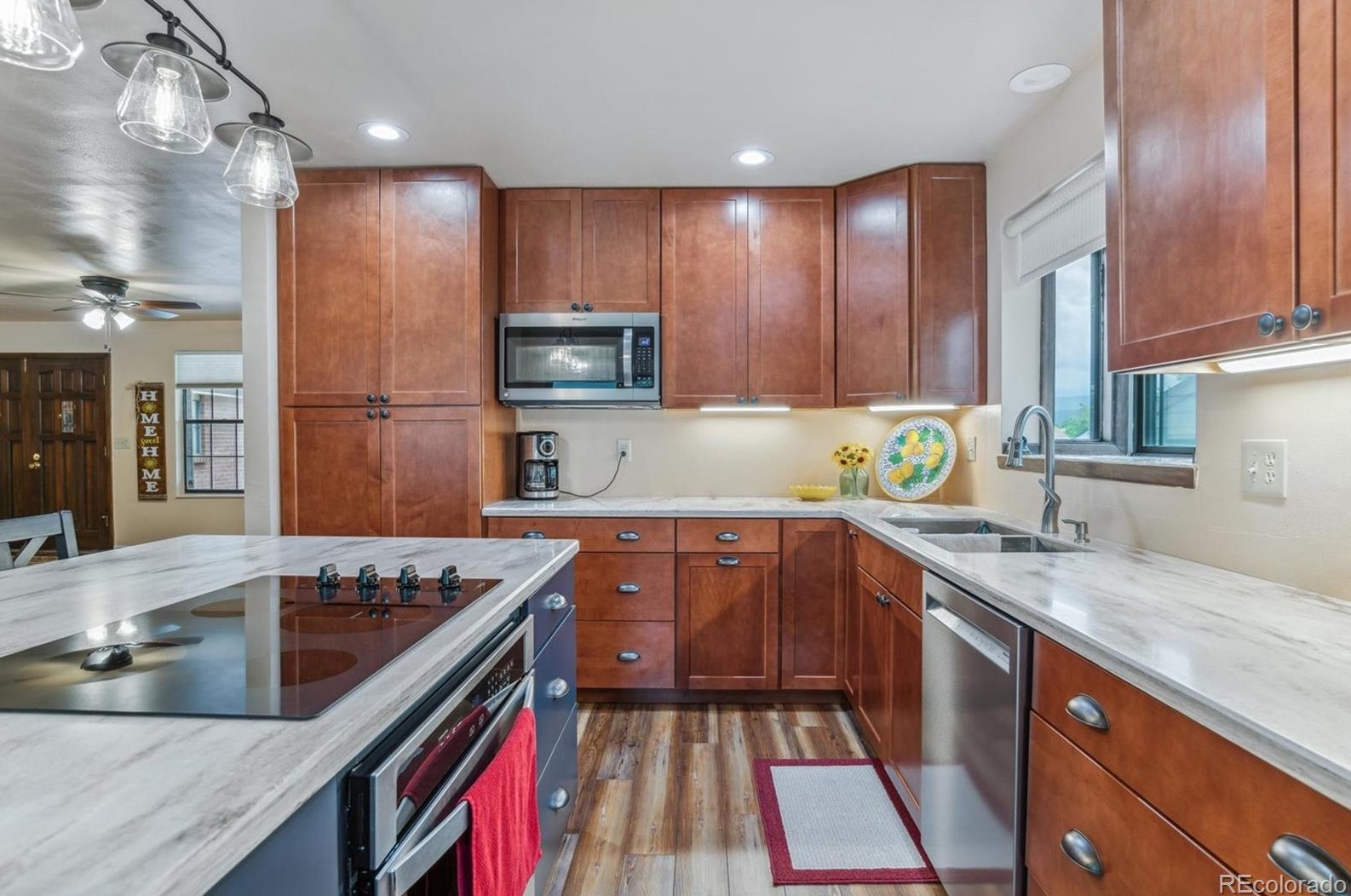 10329 Burgundy Ave, Littleton CO 80127-5533 exterior