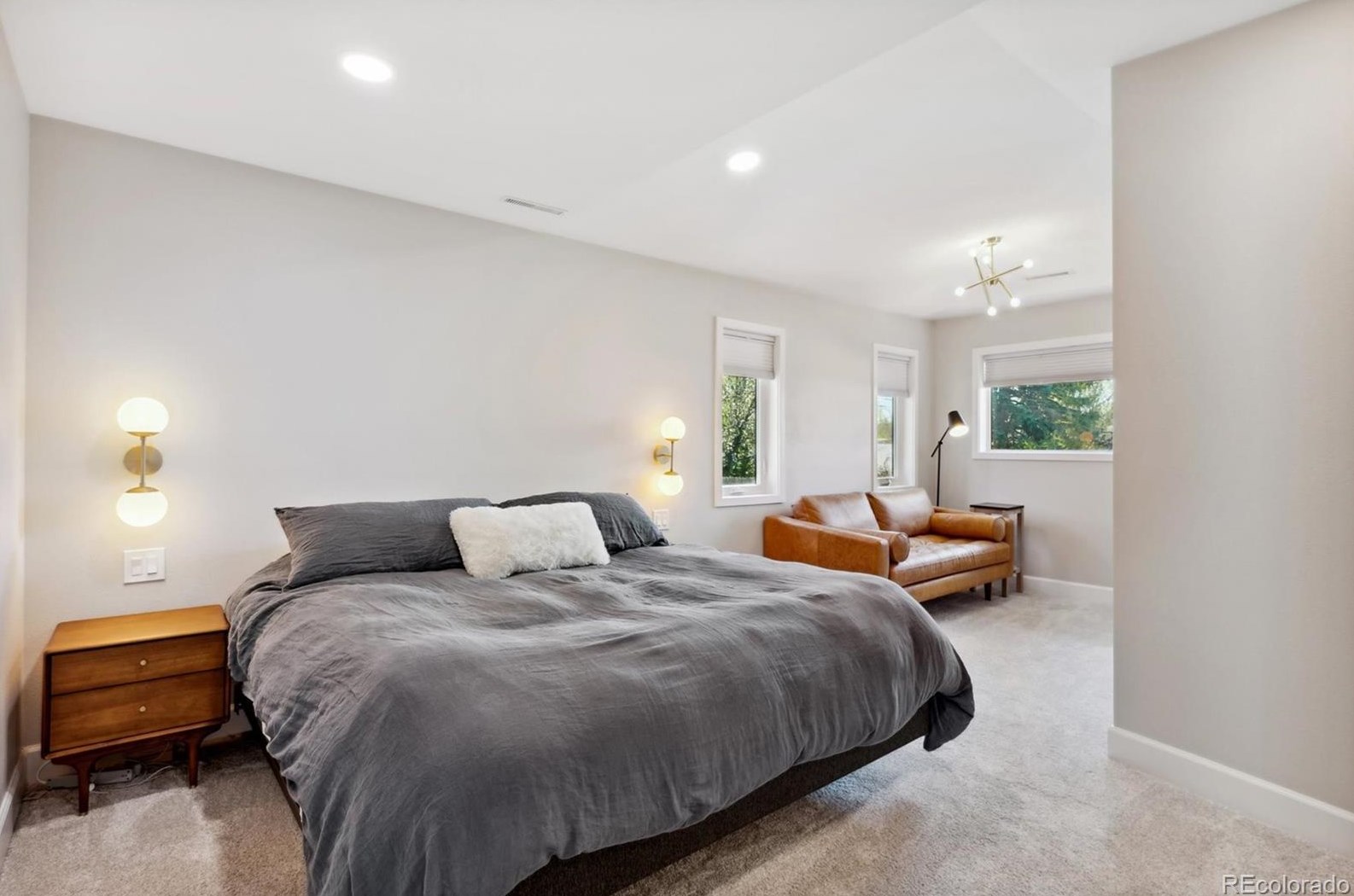 6080 Carr St, Arvada CO  80004-5406 exterior